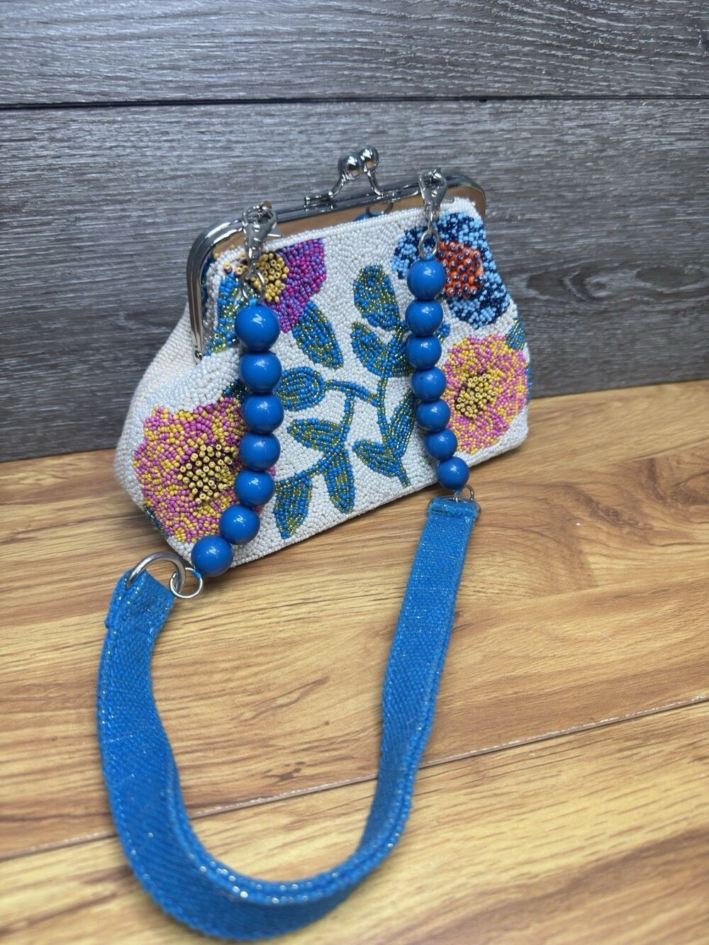 AMERICA & BEYOND Beaded Floral Kiss-Lock Clutch / Crossbody Bag w/ Beaded Strap